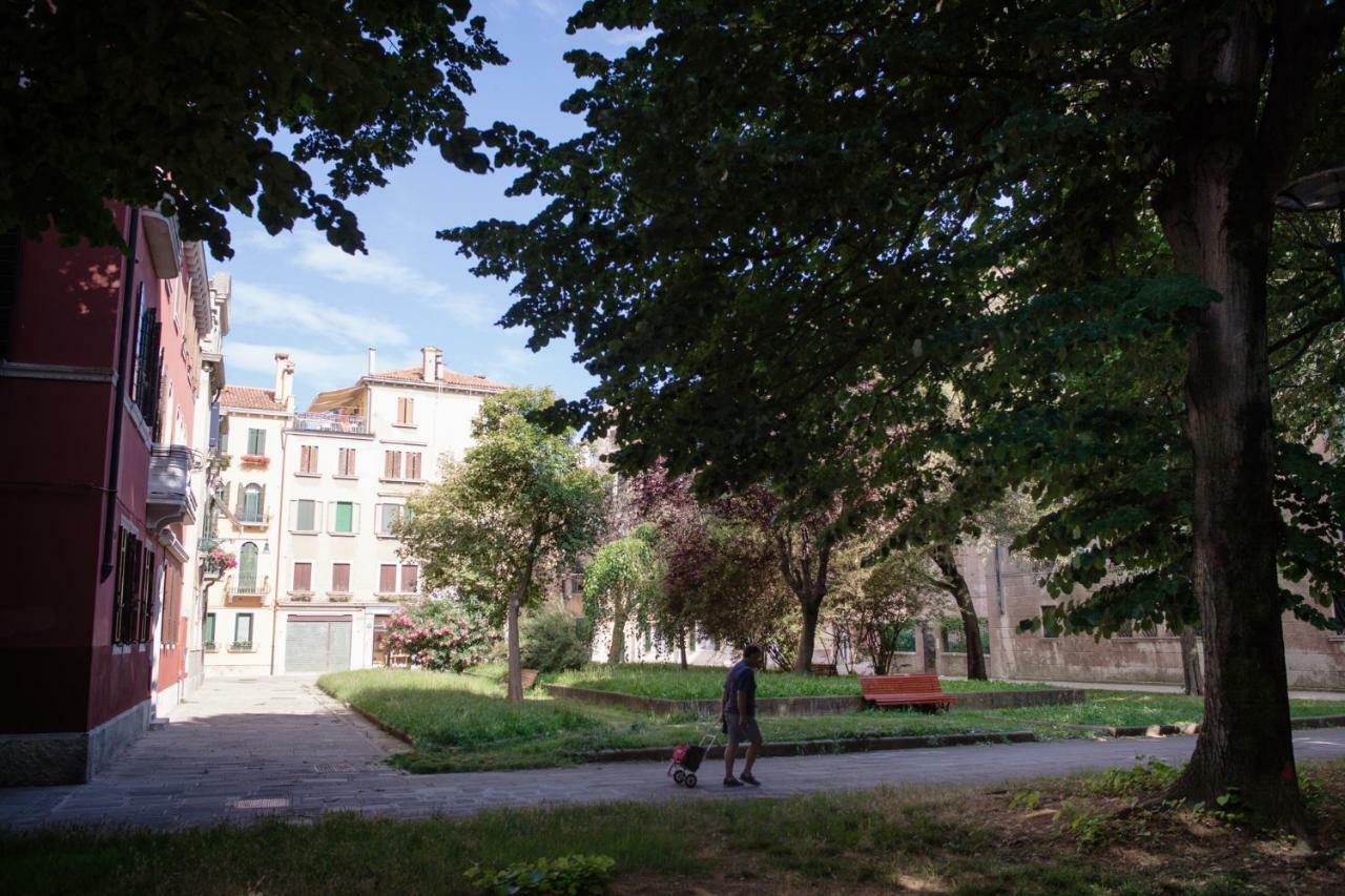 Venezia Biennale Bianco & Rosso Apartment Exterior photo
