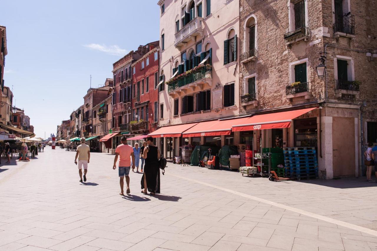 Venezia Biennale Bianco & Rosso Apartment Exterior photo